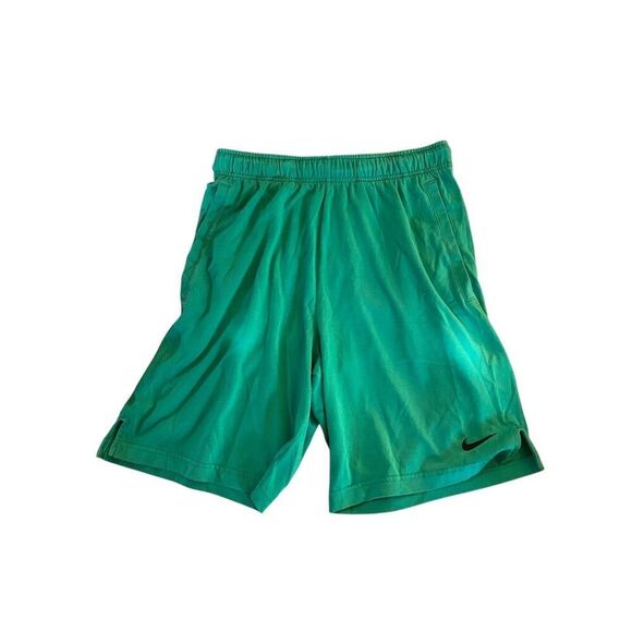 Nike dry fit men’s Green basketball shorts with pockets size medium - Picture 1 of 4